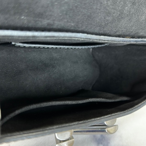 LOUIS VUITTON EPI TWIST - Picture 7 of 17